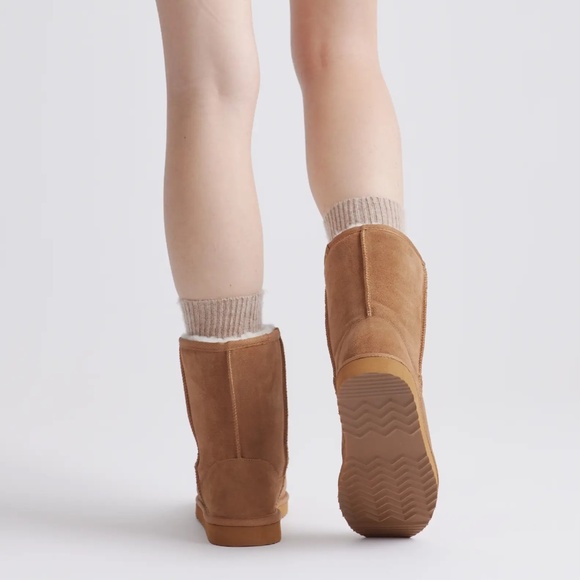 Australian Shearling Mid-Calf Boot - Picture 3 of 6